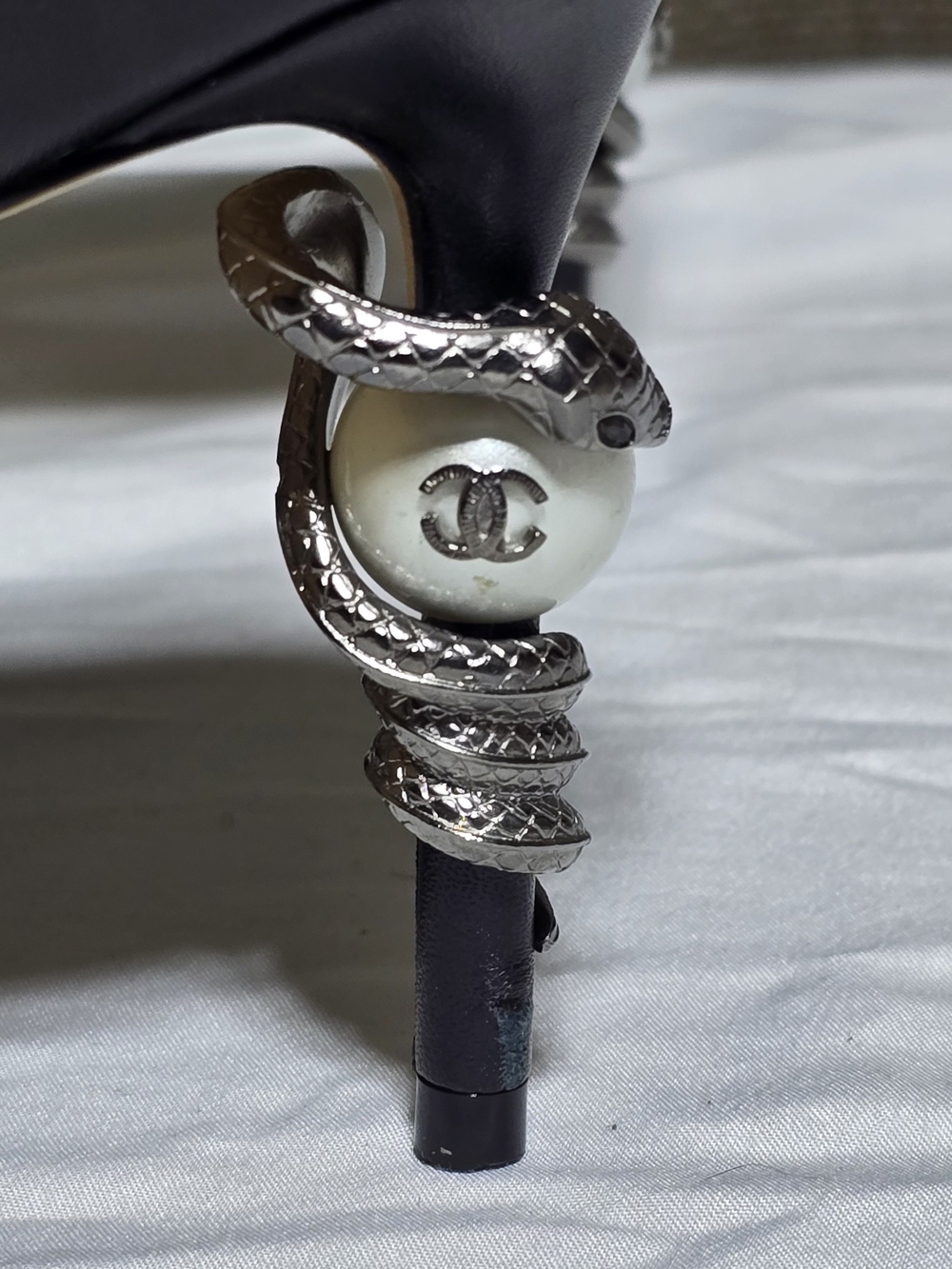 CHANEL Paris-Rome Serpent Snake Pearl Heel Pumps Black EU40